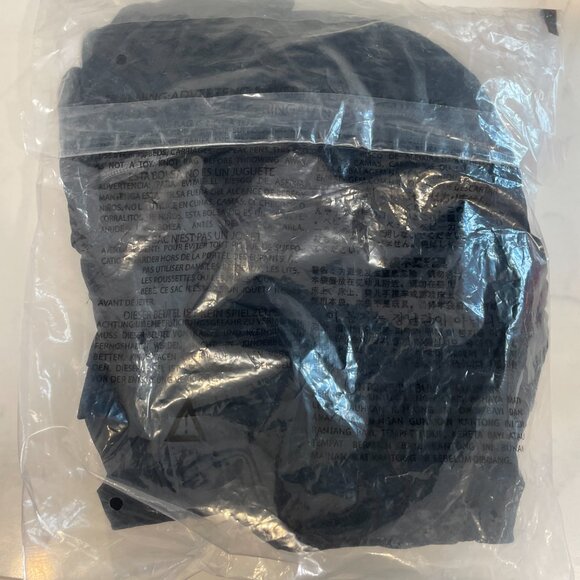 Oakley Men's Endurance Cargo Bib Short – Black (Medium) – NWT / Sealed - Picture 7 of 8